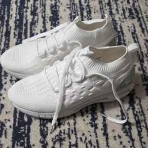 Under Armour White Athletic Shoes